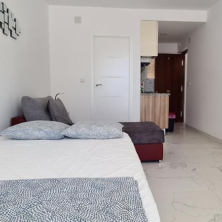 Babylon Tourist Apartments Benalmádena Eksteriør billede